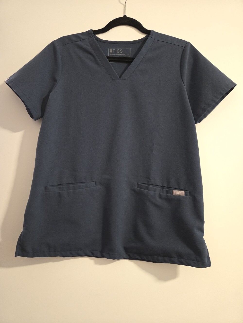 FIGS Teal (Dark Harbor) Casma Scrub Top Size Small